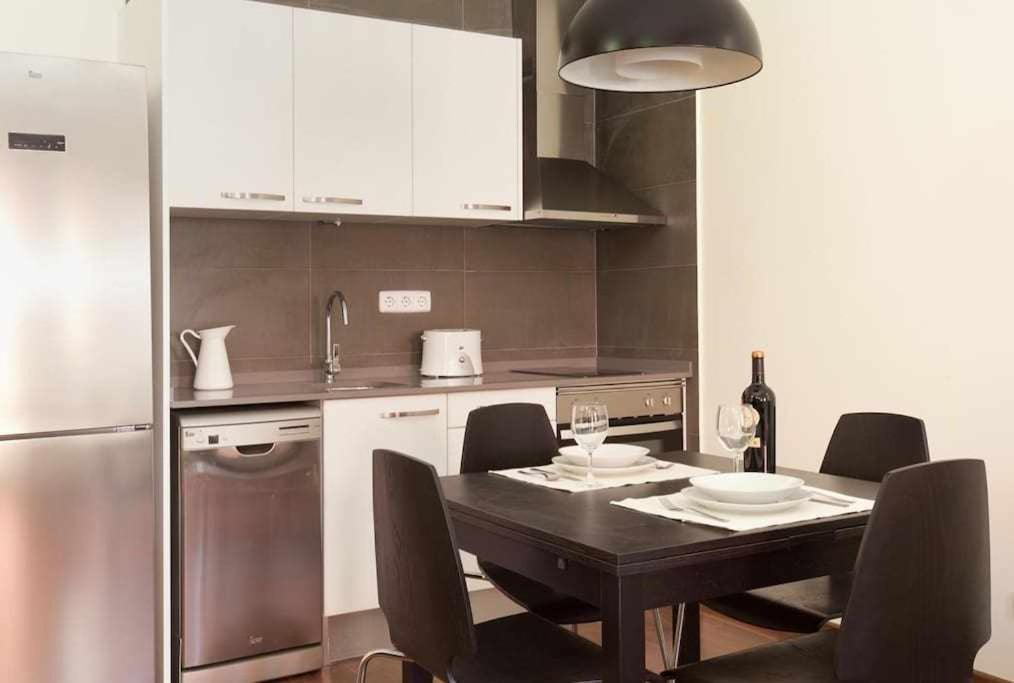 Apart Centrico Con Terraza En Gracia Barcelona Eksteriør billede