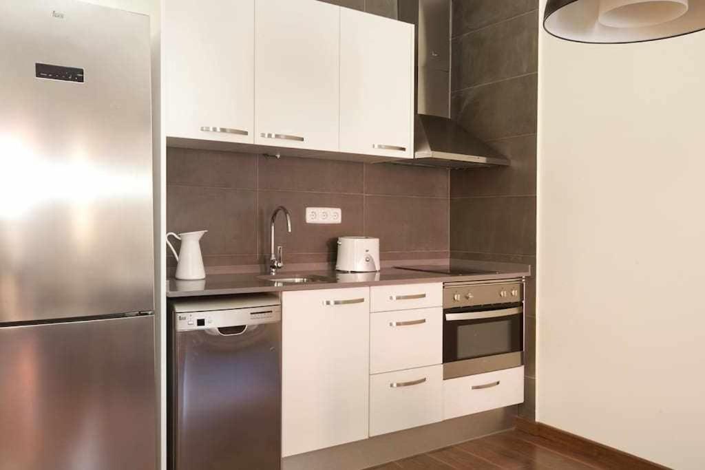 Apart Centrico Con Terraza En Gracia Barcelona Eksteriør billede