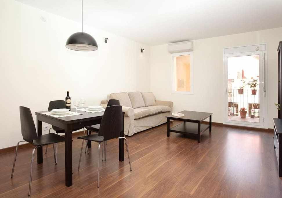 Apart Centrico Con Terraza En Gracia Barcelona Eksteriør billede
